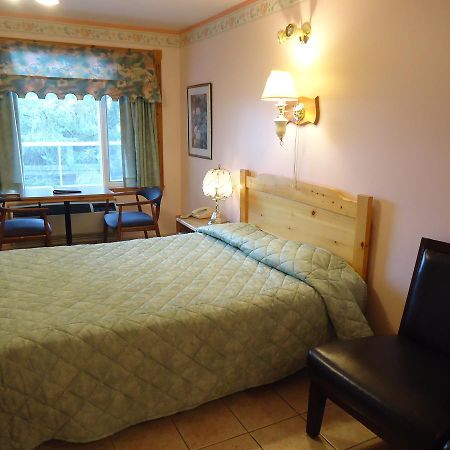 Motel Cote Rivière-du-Loup Екстериор снимка