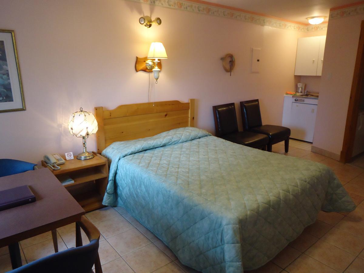 Motel Cote Rivière-du-Loup Екстериор снимка