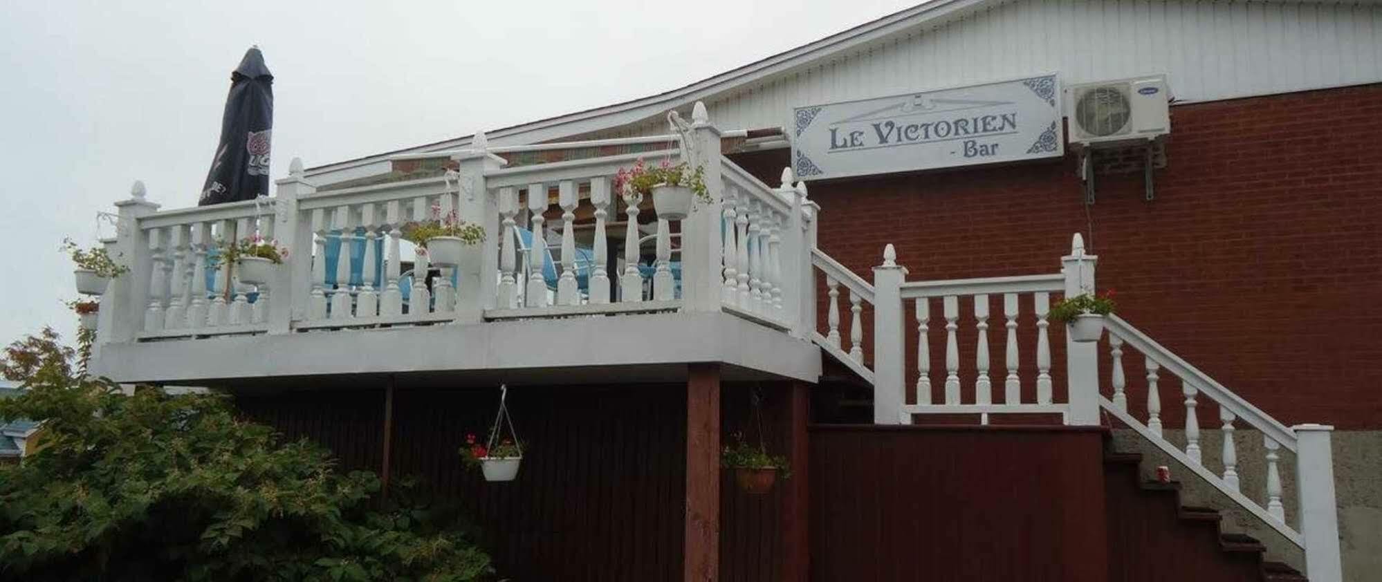 Motel Cote Rivière-du-Loup Екстериор снимка