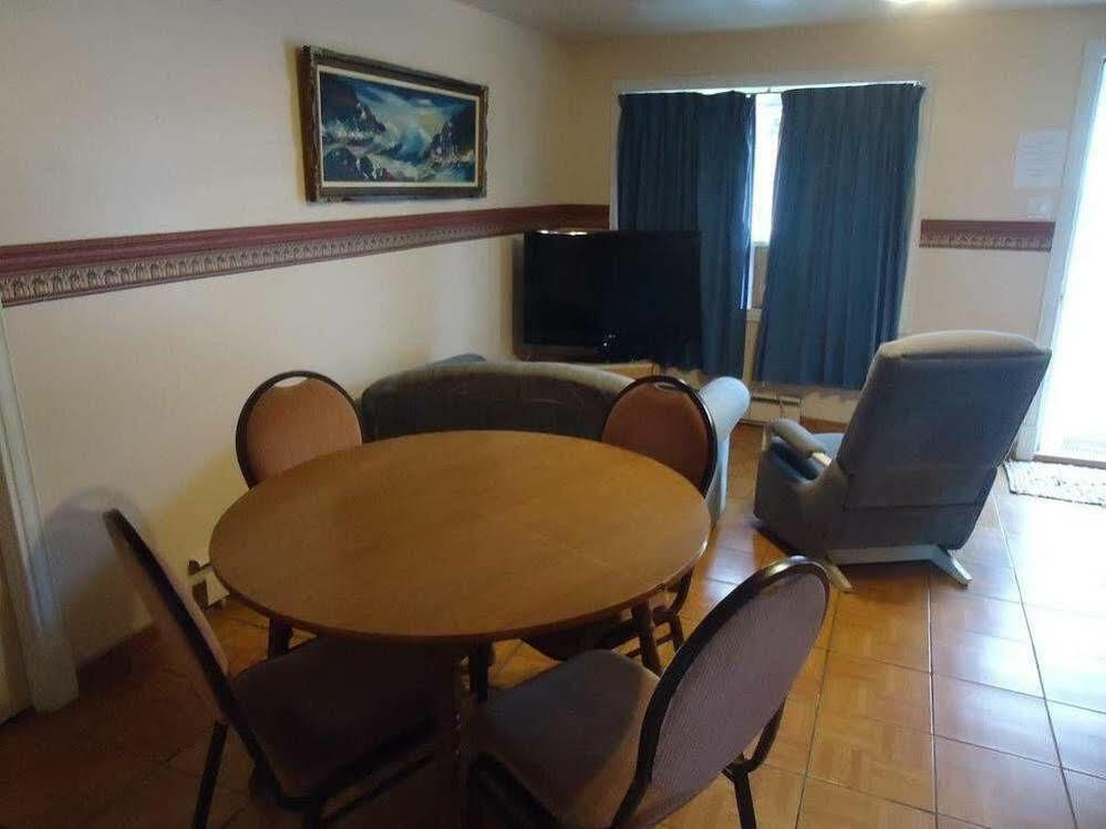 Motel Cote Rivière-du-Loup Екстериор снимка